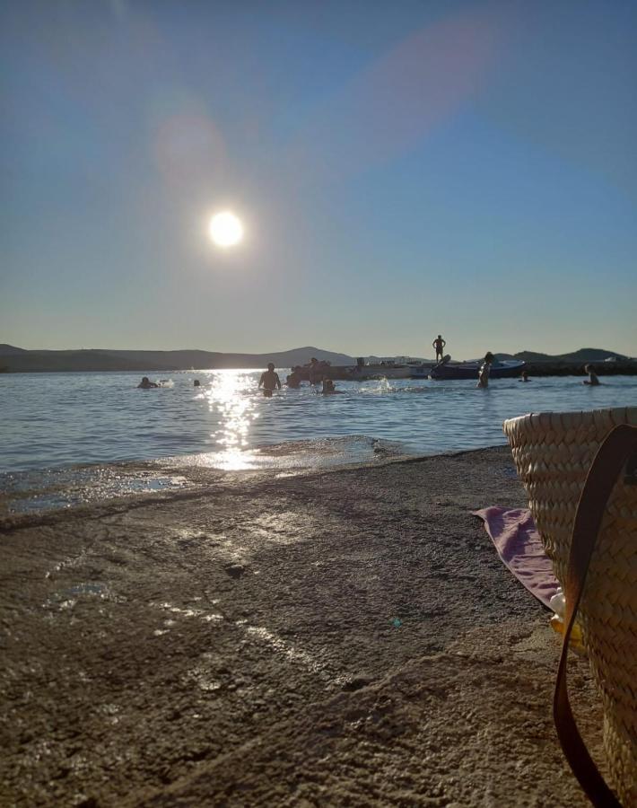 Ena Διαμέρισμα Turanj Εξωτερικό φωτογραφία